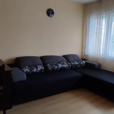 Base Apartman